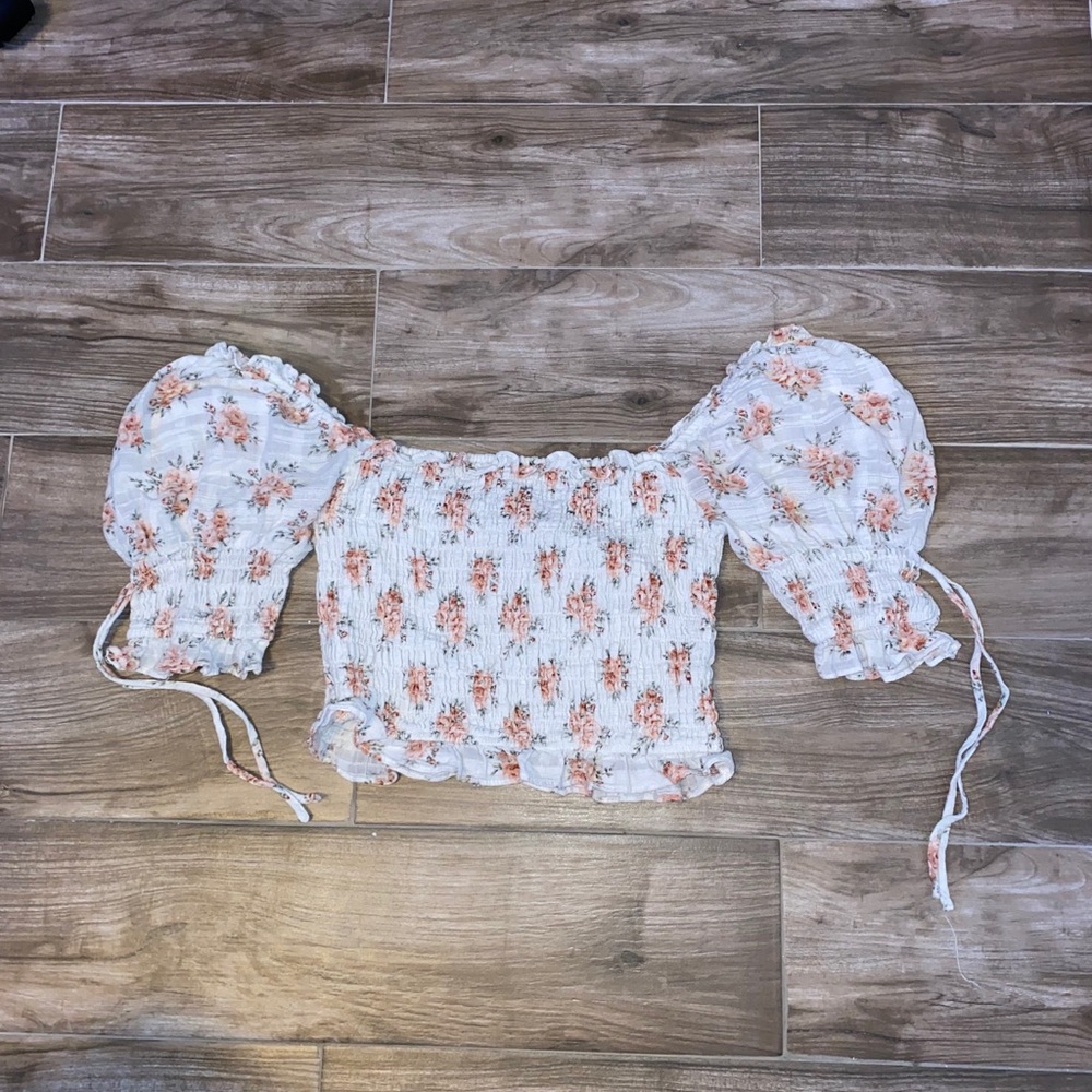 puffy sleeve flower crop